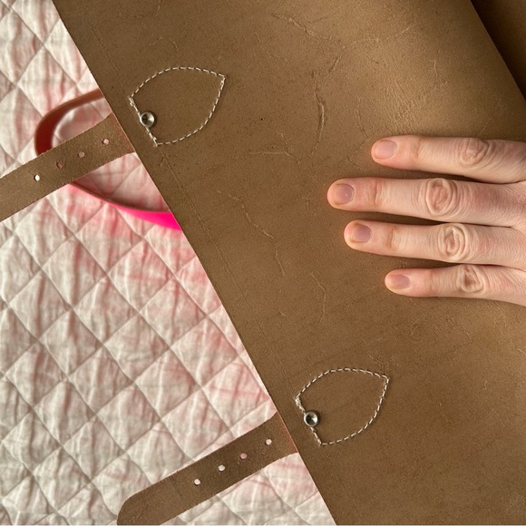 The Cambridge satchel company electric pink messenger bag purse - Picture 2 of 13